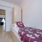 Zuvela شقة سبليت