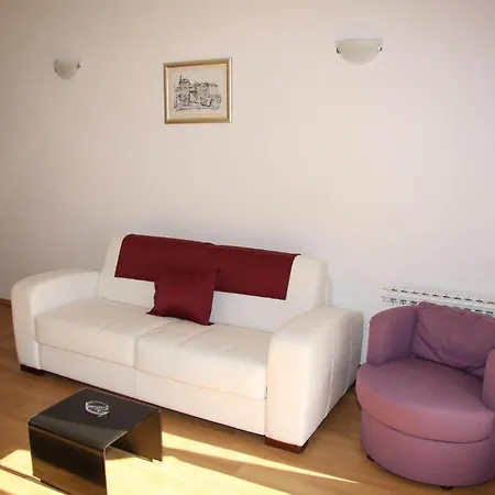 Zuvela Apartman *
