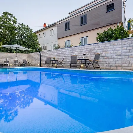 Zuvela Apartman *